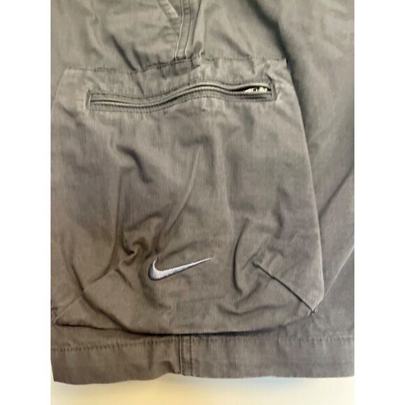 Nike Men’s Gray Cargo Short Pant Size 34 - Picture 4 of 7